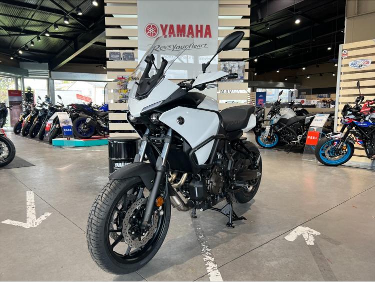 YAMAHA TRACER 7 BLANC