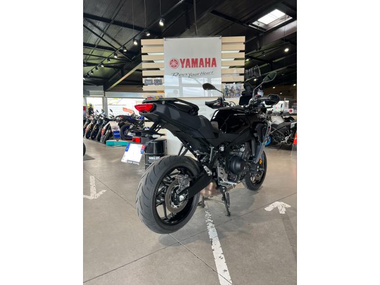 YAMAHA TRACER 9
