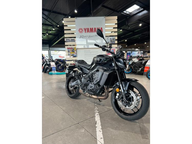 YAMAHA MT-09  Y-AMT