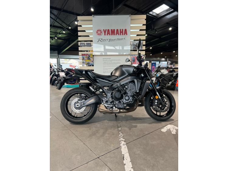 YAMAHA MT-09  Y-AMT