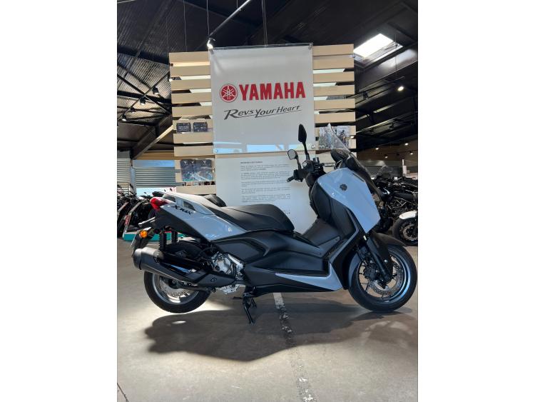 YAMAHA X-MAX 125 TECH MAX