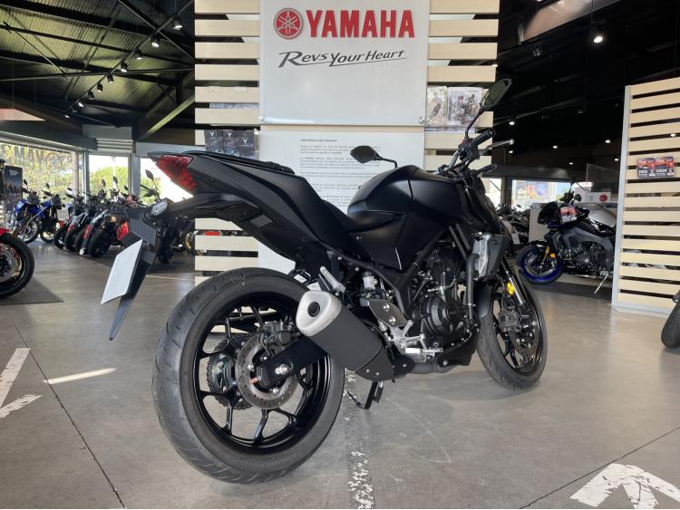 YAMAHA MT-03