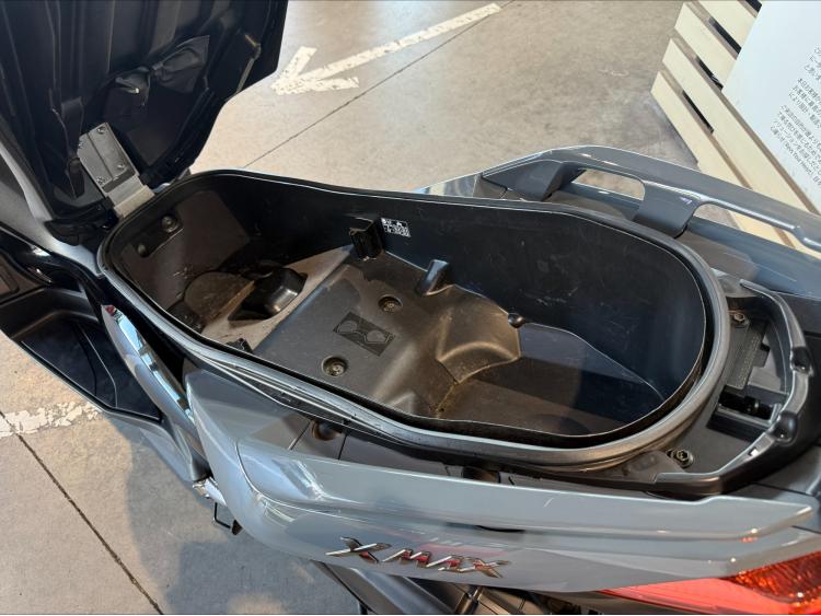 YAMAHA XMAX 125 TECH MAX
